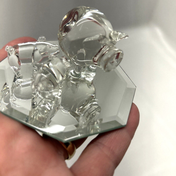 Vintage Glass Mother Pig And 2 Piglets on Mirror 3" Diameter Mama 1.5" High - Picture 2 of 6